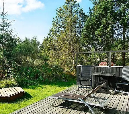 Four-bedroom Holiday In 6 *