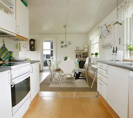 بيت للعطل Four-bedroom Holiday In 6 *